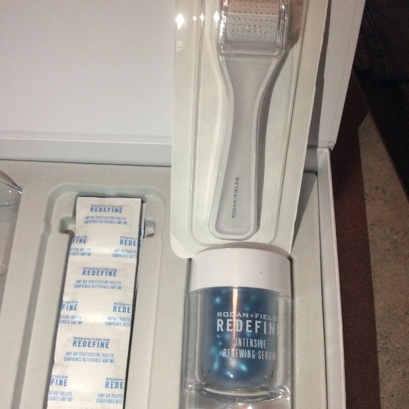 Rodan + Fields Amp Mad face roller - Picture 4 of 7